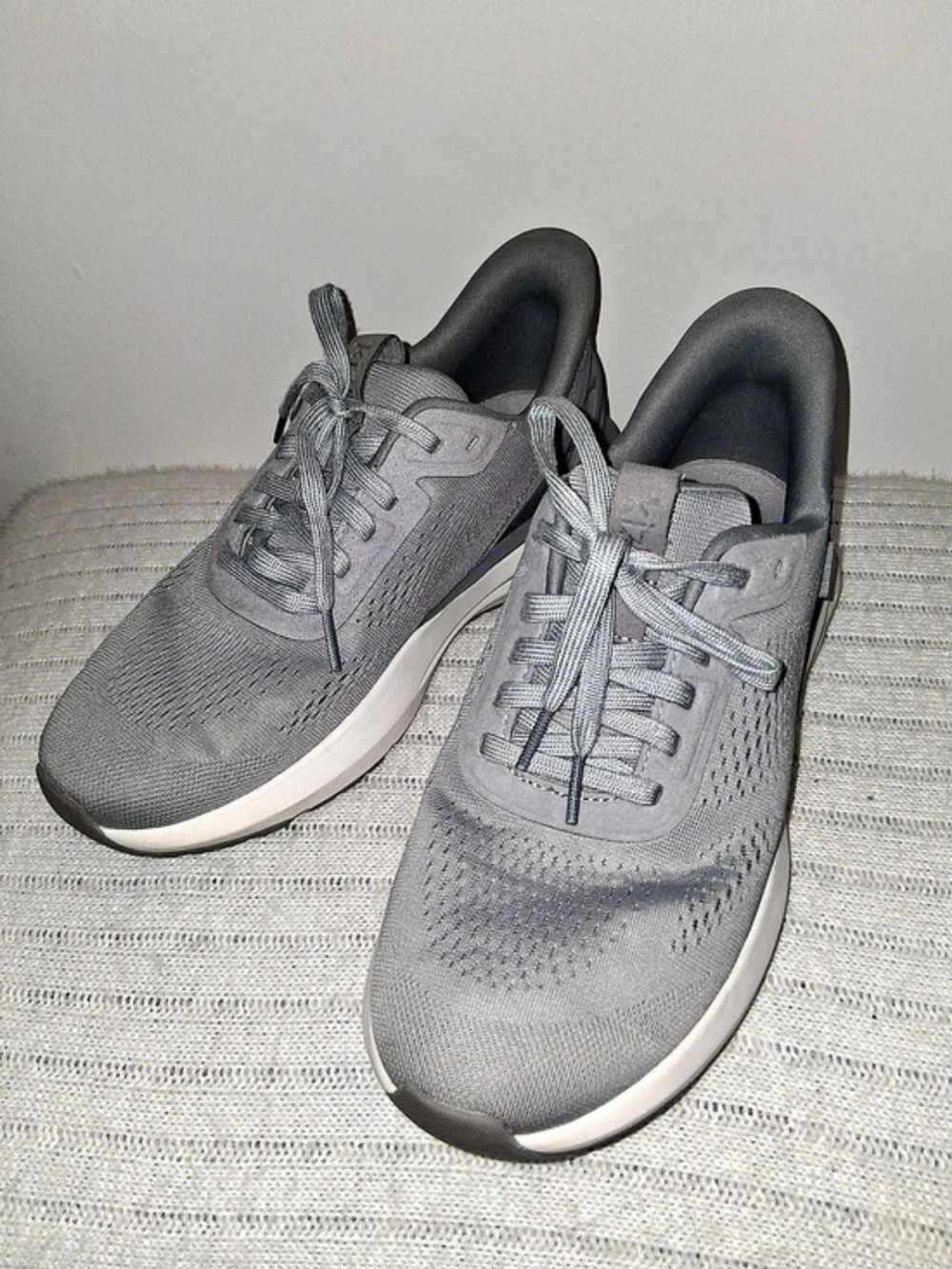 Kizik Athens Gray Sneakers US Men 9